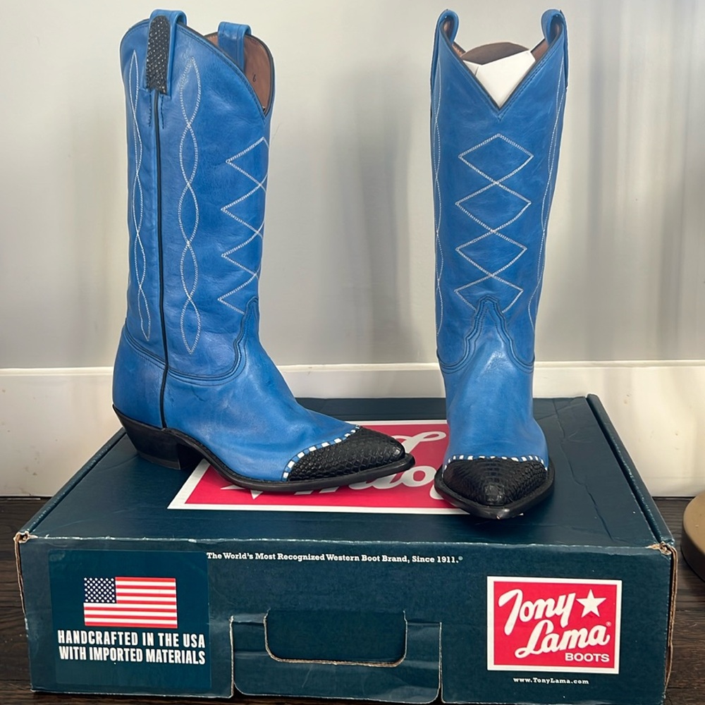 Leather western cowboy boot